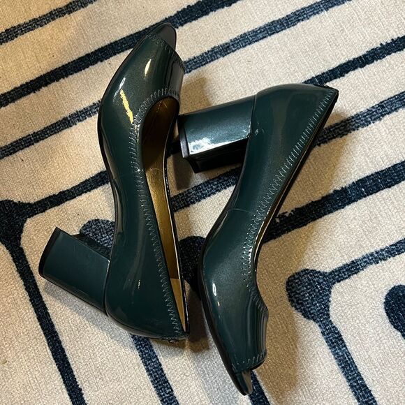 Anne Klein NEW!! Green Leather, Slip On, Peep Toe, Chunky Heel. WMN 6M - Picture 5 of 6